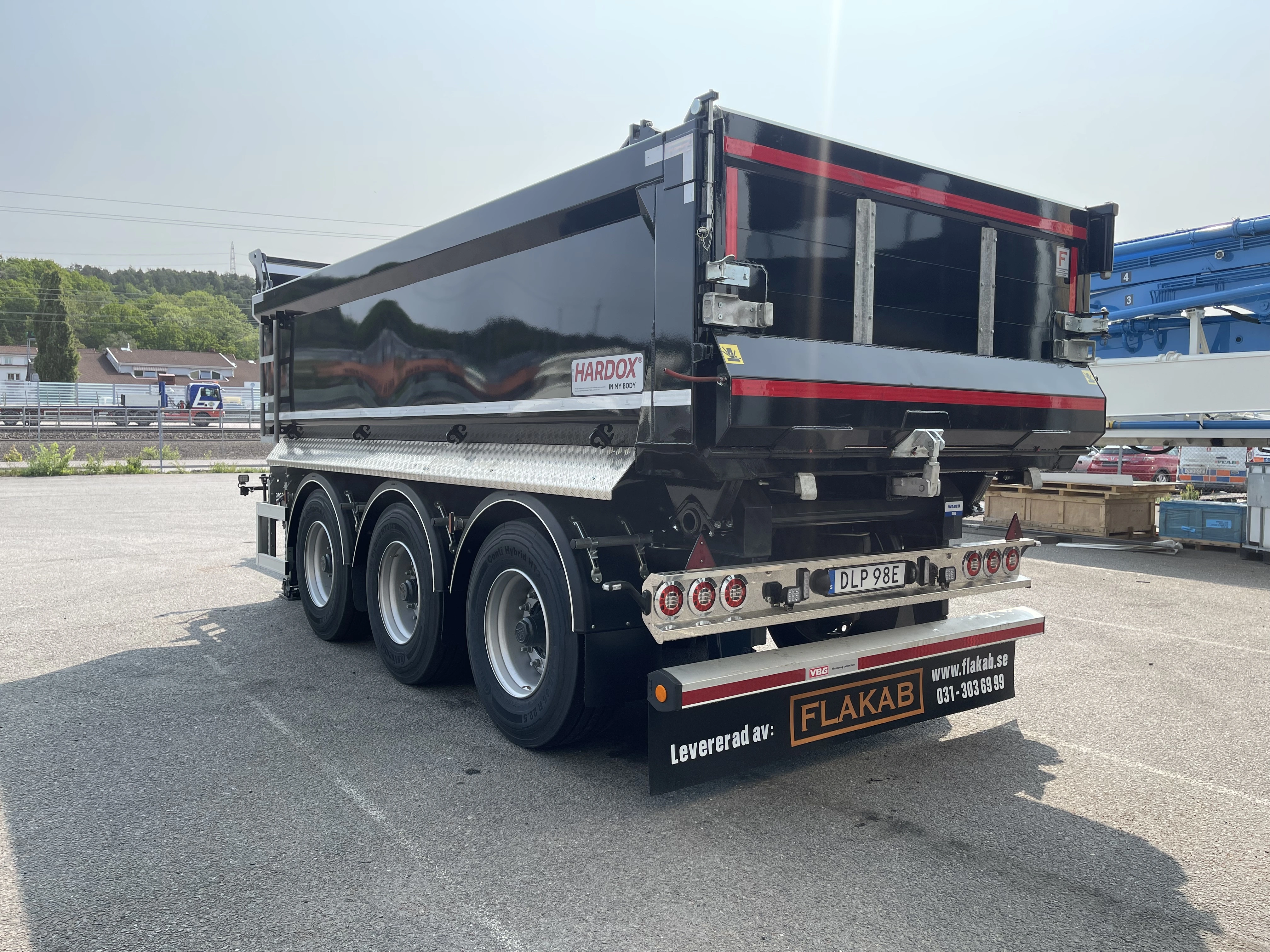 efterfordon-dumperkarra-skjutbar-dragstang